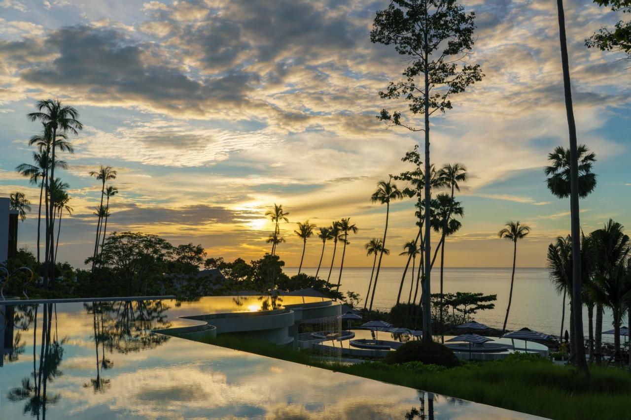 Hyatt Regency Koh Samui Otel Chaweng Plajı Dış mekan fotoğraf Sunset at the Marina