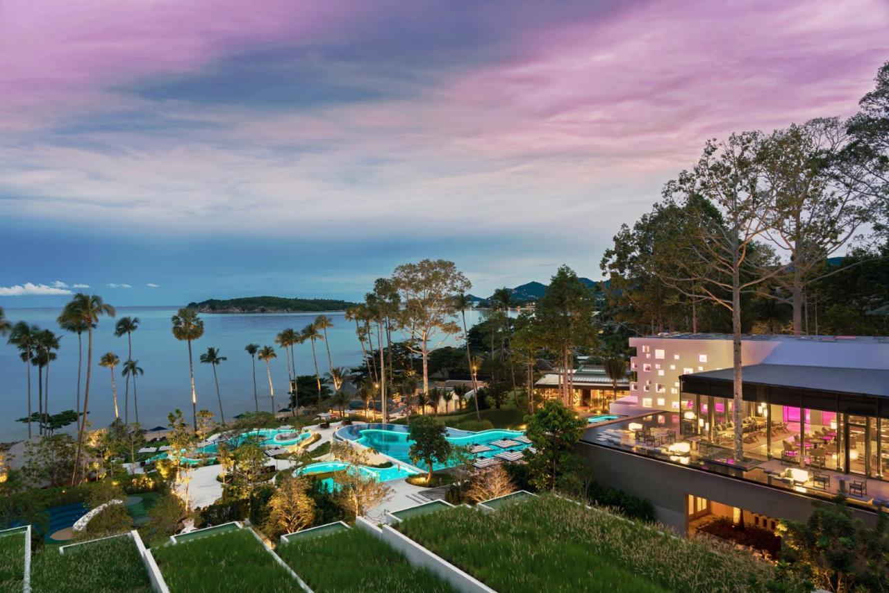 Hyatt Regency Koh Samui Otel Chaweng Plajı Dış mekan fotoğraf The resort at dusk