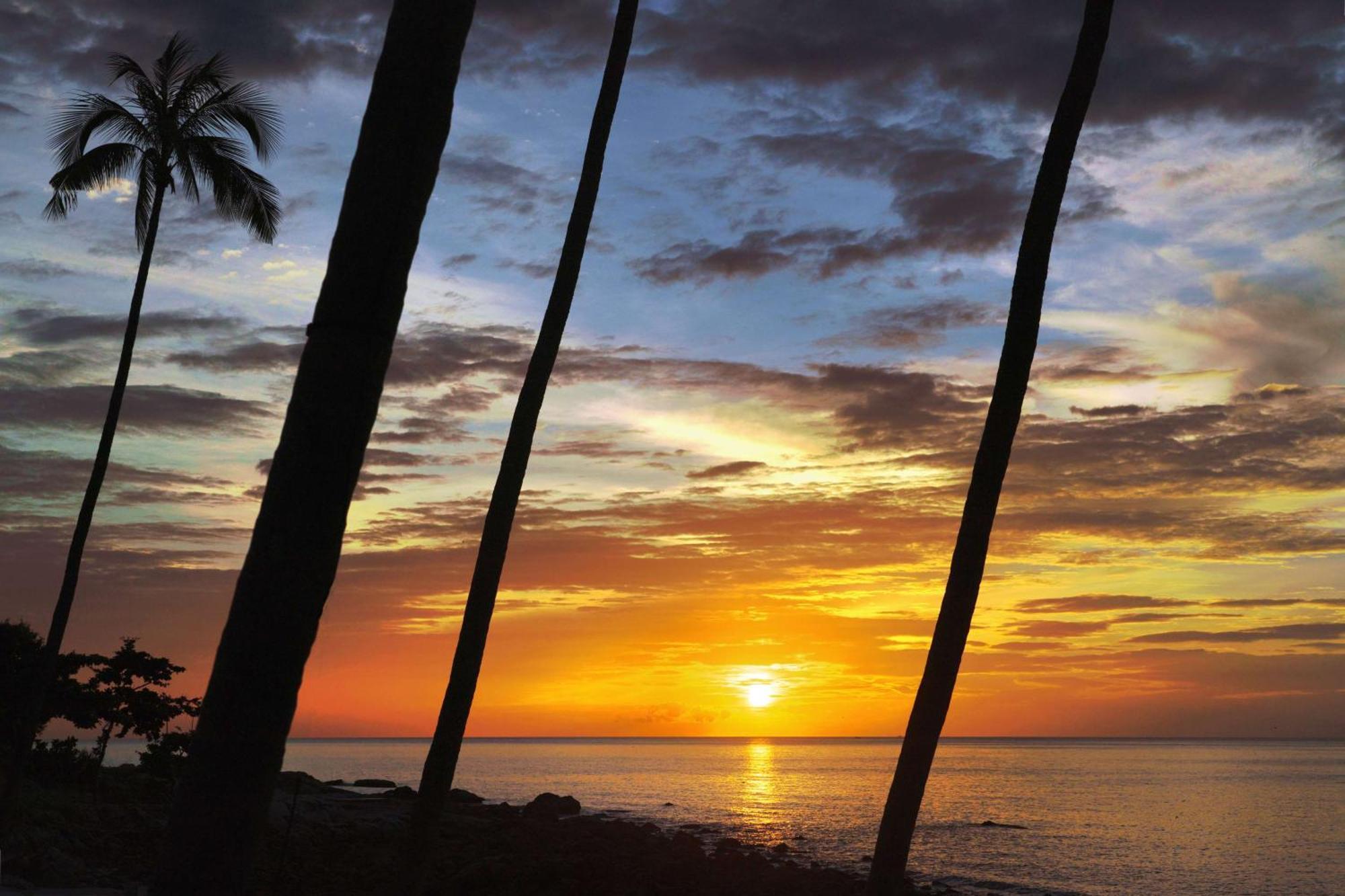 Hyatt Regency Koh Samui Otel Chaweng Plajı Dış mekan fotoğraf Sunset at the beach